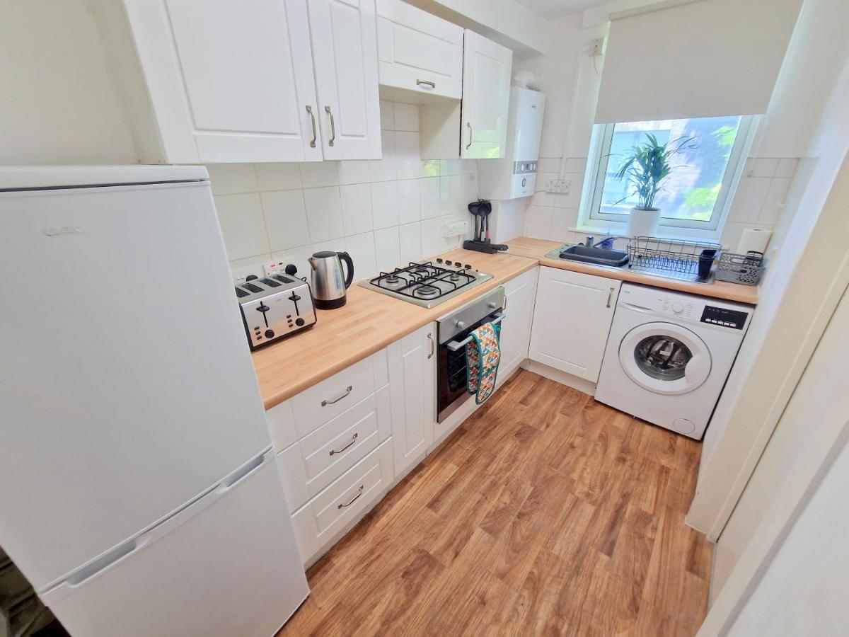 ロンドンFlat In Battersea, 5 Minutes From Clapham Junction Stationアパートメント エクステリア 写真